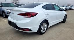 Hyundai Elantra 2020 года за 6 600 000 тг. в Актау – фото 4