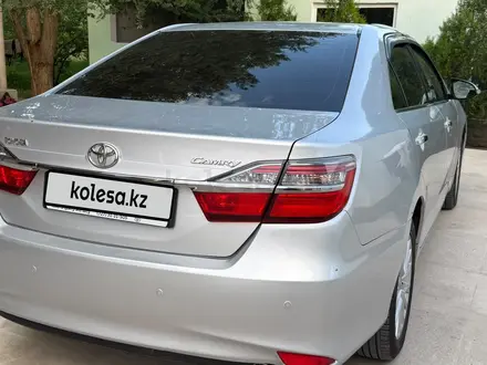 Toyota Camry 2015 года за 11 500 000 тг. в Шымкент