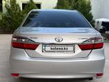 Toyota Camry 2015 годаүшін11 500 000 тг. в Шымкент – фото 4