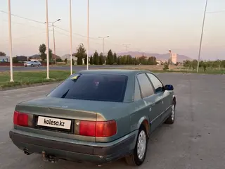 Audi 100