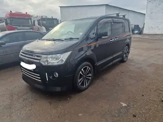 Mitsubishi Delica D:5, 2009