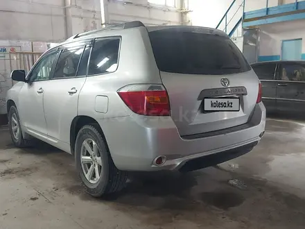 Toyota Highlander 2010 года за 9 200 000 тг. в Тараз – фото 2