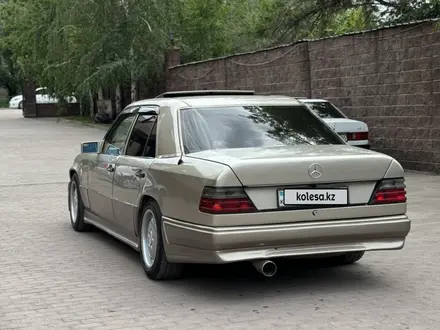 Mercedes-Benz E 300 1991 года за 2 350 000 тг. в Алматы – фото 4