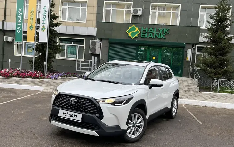 Toyota Corolla Cross 2024 года за 11 800 000 тг. в Петропавловск