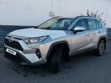 Toyota RAV4 2022 года за 18 900 000 тг. в Петропавловск