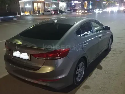 Hyundai Elantra 2017 года за 6 500 000 тг. в Кызылорда – фото 4