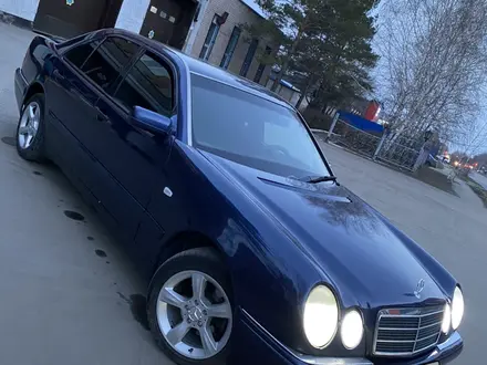 Mercedes-Benz E 200 1996 года за 2 800 000 тг. в Петропавловск – фото 4