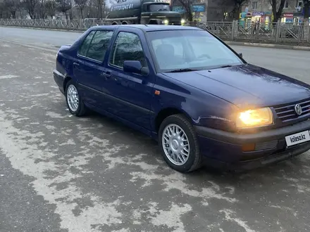 Volkswagen Vento 1993 года за 1 500 000 тг. в Уральск