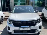 Kia Seltos Luxe 2WD 2023 года за 9 300 000 тг. в Алматы