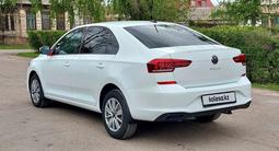 Volkswagen Polo 2022 года за 8 130 000 тг. в Уральск – фото 4