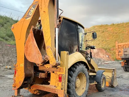 Caterpillar  422E 2015 года за 23 500 000 тг. в Алматы – фото 2