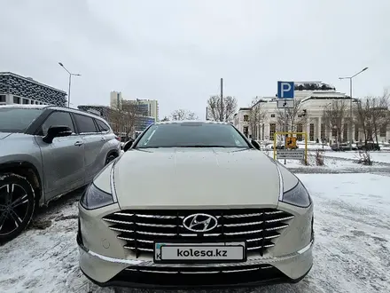 Hyundai Sonata 2022 годаүшін13 700 000 тг. в Астана – фото 12
