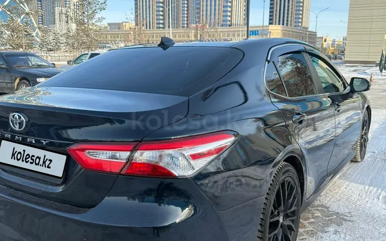 Toyota Camry 2018 года за 11 000 000 тг. в Павлодар