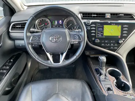 Toyota Camry 2019 года за 13 490 000 тг. в Шымкент – фото 11