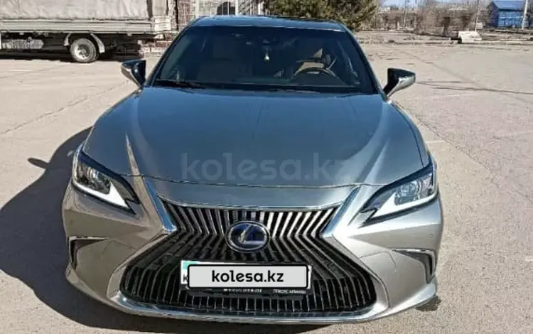 Lexus ES 250 2018 годаүшін15 500 000 тг. в Алматы