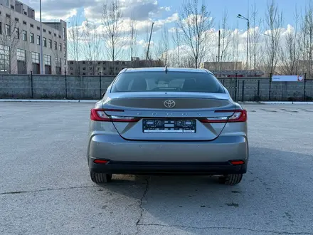 Toyota Camry Elegance 2026 года за 16 690 000 тг. в Актобе – фото 3