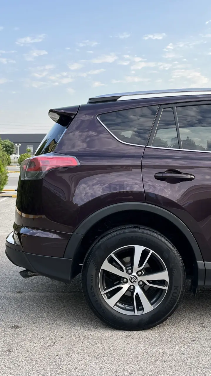 Toyota RAV4, 2016