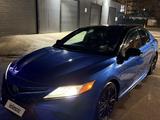 Toyota Camry 2018 года за 10 900 000 тг. в Астана – фото 2