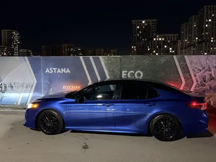 Toyota Camry 2018 года за 10 900 000 тг. в Астана – фото 9