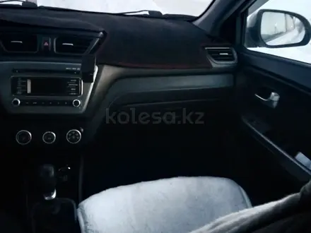 Kia Rio 2016 года за 4 800 000 тг. в Актобе – фото 13