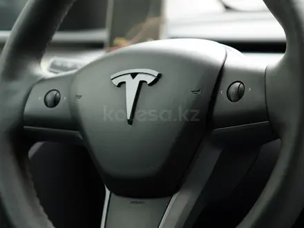 Tesla Model Y 2023 года за 21 000 000 тг. в Алматы – фото 10