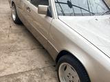 Mercedes-Benz E 230 1990 года за 1 700 000 тг. в Шымкент – фото 3