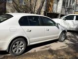 Skoda Superb 2013 года за 3 500 000 тг. в Караганда – фото 2