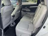 Toyota Highlander 2017 года за 17 190 000 тг. в Алматы – фото 5