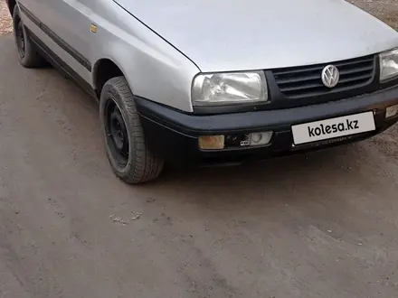 Volkswagen Vento 1993 года за 800 000 тг. в Караганда