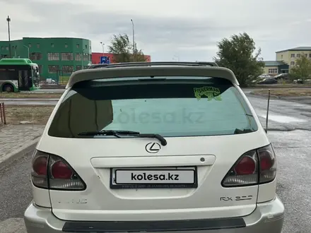 Lexus RX 300 2001 года за 4 600 000 тг. в Актобе – фото 2