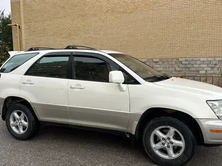 Lexus RX 300 2001 года за 4 600 000 тг. в Актобе – фото 3