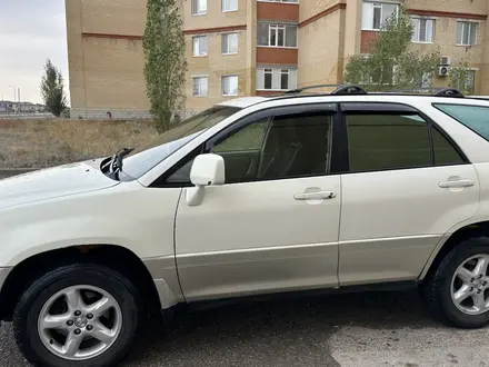 Lexus RX 300 2001 года за 4 600 000 тг. в Актобе – фото 4