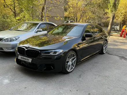 BMW 540 2017 года за 21 000 000 тг. в Алматы – фото 2