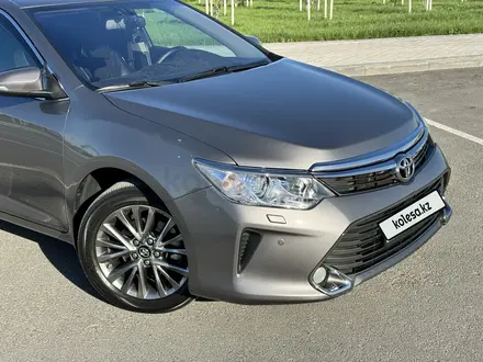 Toyota Camry 2015 года за 11 000 000 тг. в Шымкент – фото 3