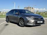 Toyota Camry 2015 года за 11 000 000 тг. в Шымкент – фото 2