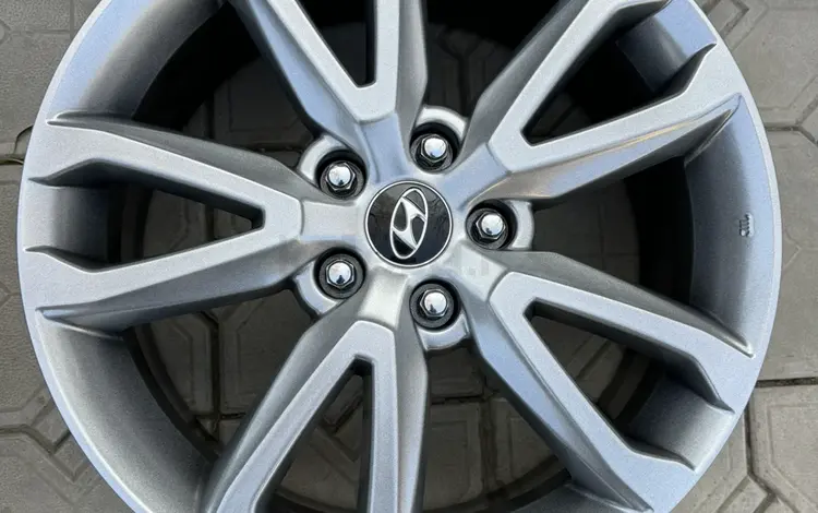 Hyundai оригинал Корея Кия за 195 000 тг. в Алматы