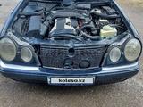 Mercedes-Benz E 280 1997 годаүшін2 700 000 тг. в Тараз – фото 2