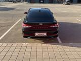 Hyundai Elantra 2022 годаfor9 900 000 тг. в Астана – фото 5