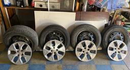 Диски r15, с шинами и колпаками от Хундай акцент за 60 000 тг. в Алматы