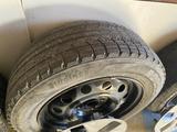 Диски r15, с шинами и колпаками от Хундай акцент за 60 000 тг. в Алматы – фото 3