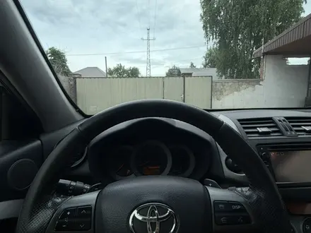 Toyota RAV4 2011 года за 7 500 000 тг. в Усть-Каменогорск – фото 16