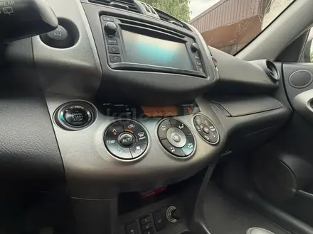 Toyota RAV4 2011 года за 7 500 000 тг. в Усть-Каменогорск – фото 17