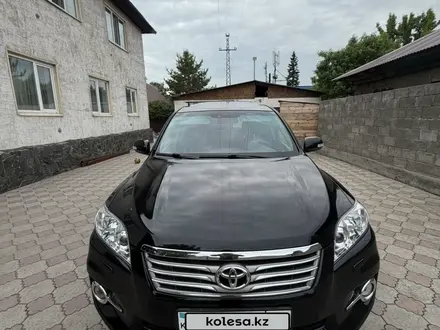 Toyota RAV4 2011 года за 7 500 000 тг. в Усть-Каменогорск – фото 2