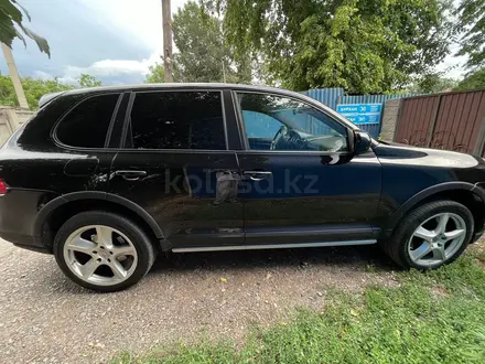 Porsche Cayenne 2008 года за 8 000 000 тг. в Алматы – фото 21