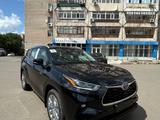 Toyota Highlander 2024 года за 28 950 000 тг. в Уральск – фото 3