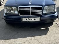 Mercedes-Benz E 220 1994 годаfor3 100 000 тг. в Алматы