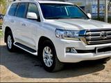 Toyota Land Cruiser 200 в Алматы