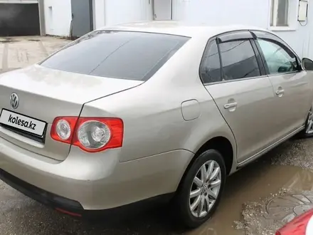 Volkswagen Jetta 2008 года за 3 100 000 тг. в Байконыр – фото 3