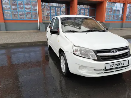 ВАЗ (Lada) Granta 2190 2014 года за 1 900 000 тг. в Актобе – фото 2