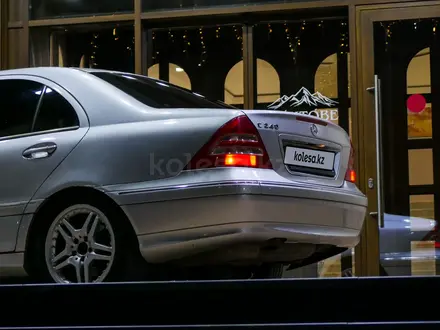 Mercedes-Benz C 240 2003 года за 2 400 000 тг. в Актобе – фото 15